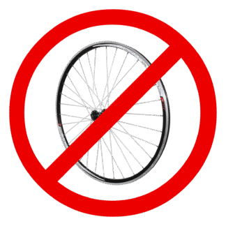 Roue de vélo barrée d'un sens interdit rouge