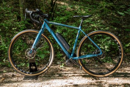 kit d'électrification avec moteur pédalier et batterie haute capacité pour vélo